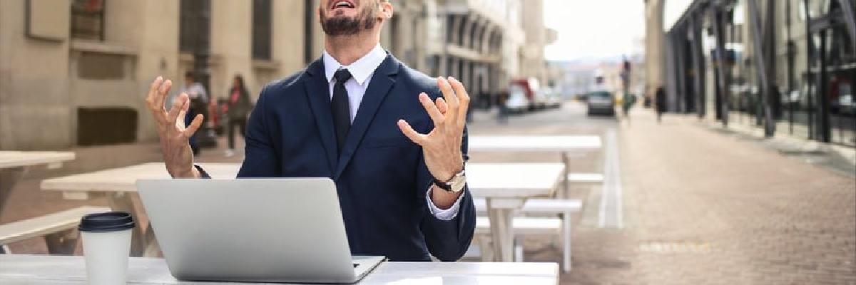 Featured image for I Think Autocorrect is Trying to Gaslight Me